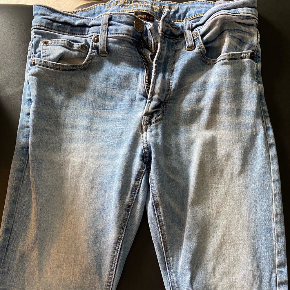 American Eagle jeans size 30x30 light stonewashed color